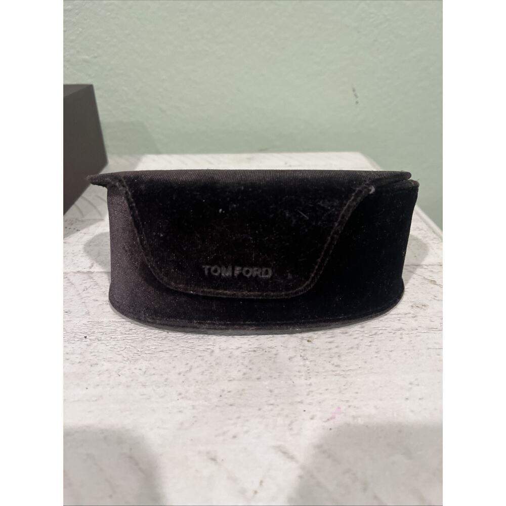 Tom Ford Miranda TF130 08B Oversized Black Metal Sunglasses Gradient UV400 - Picture 11 of 16